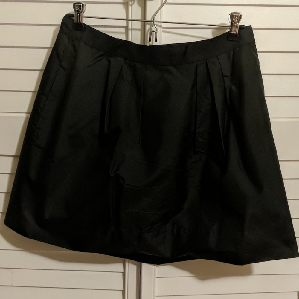 Black 100% silk short/mini skirt with tulle under